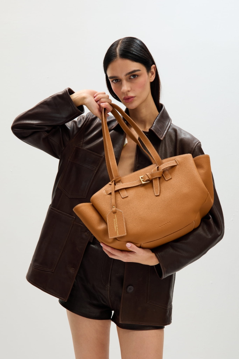 LOREVE2616.jpg