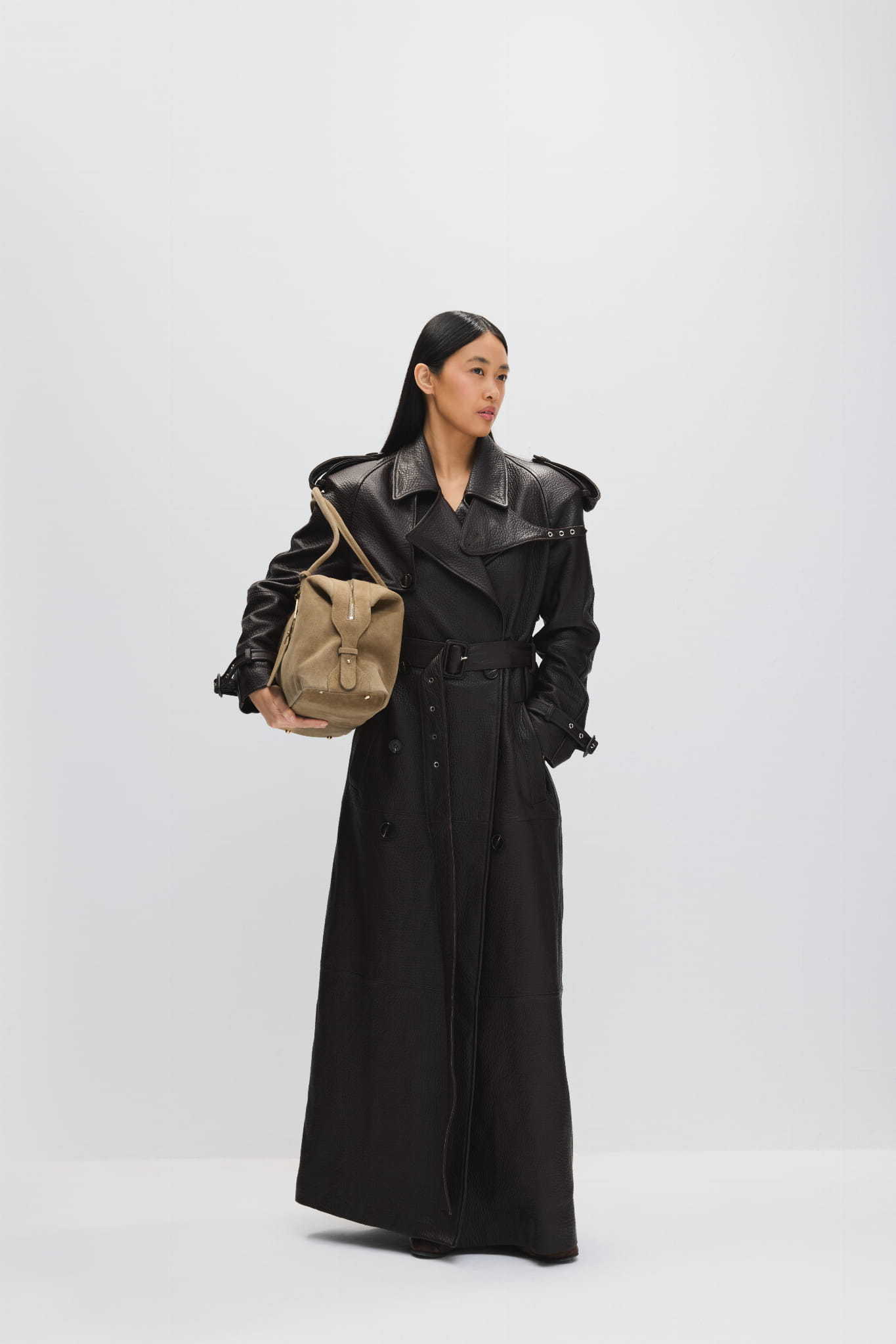 LOREVE_1035938.jpg