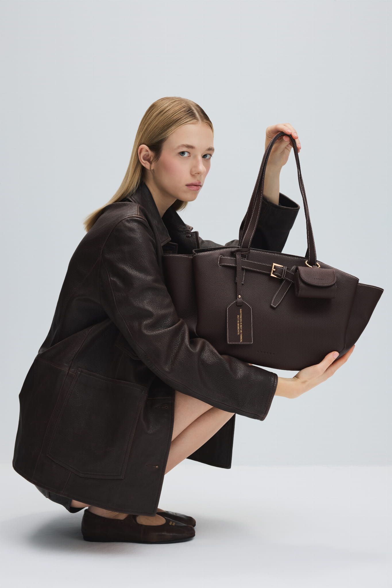 DON'T SLEEP IN NEW YORK CHOCOLATE BROWN