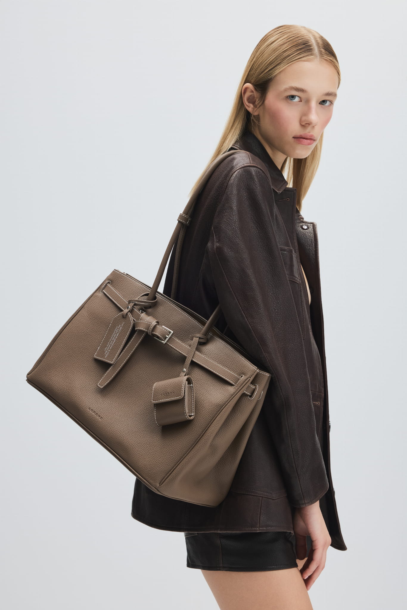 It Girl in Los Angeles Stone Taupe