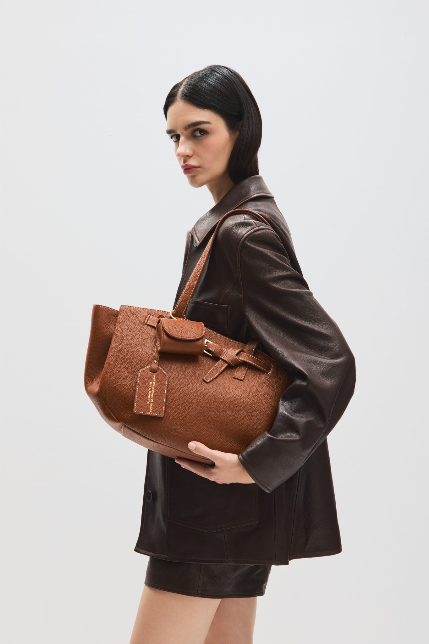 DON'T SLEEP IN NEW YORK WOOD BROWN (2).jpg